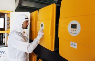 SolarMax    Qatar Solar Energy